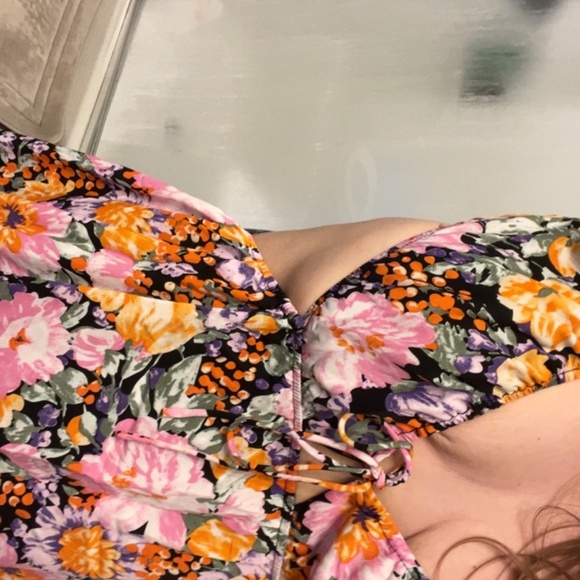 All about May dress - Picture 3 of 5